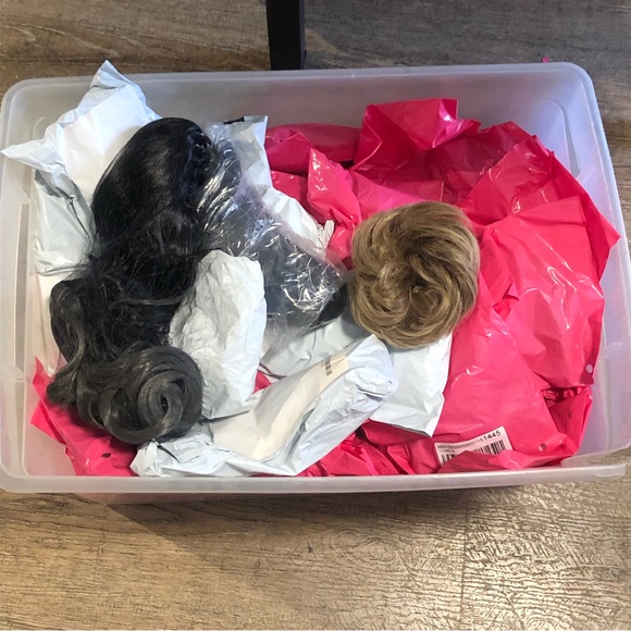 Box Of Brand New Hair Pieces ! Over 100 Items!! - Picture 2 of 11